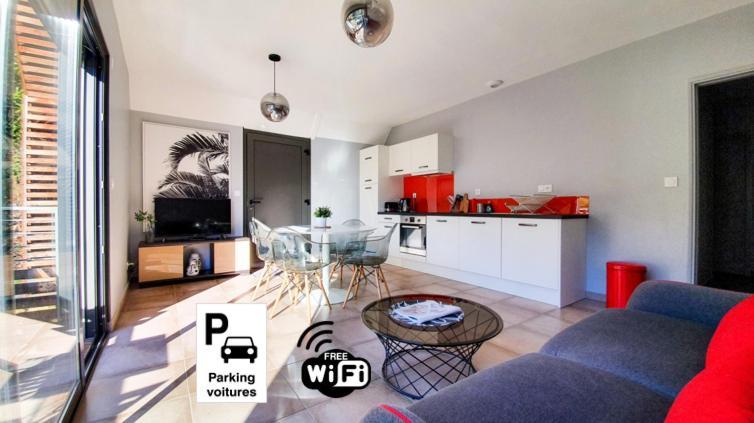 Le Nid Discret Avec Balcon Et Parking Prive Gratuit Sarlat-la-Canéda Exterior foto